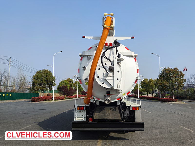 ISUZU Sewage tank truck