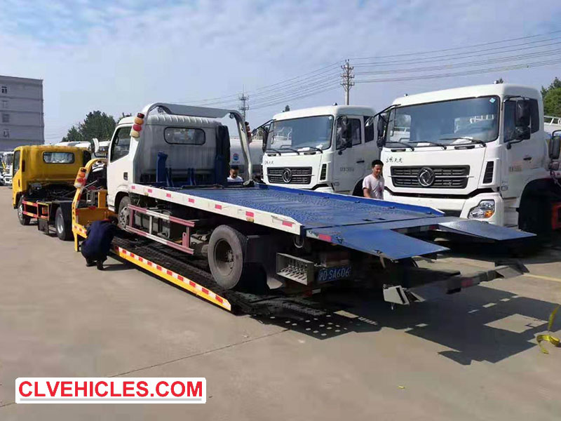 ISUZU Flatbed wrecker truck