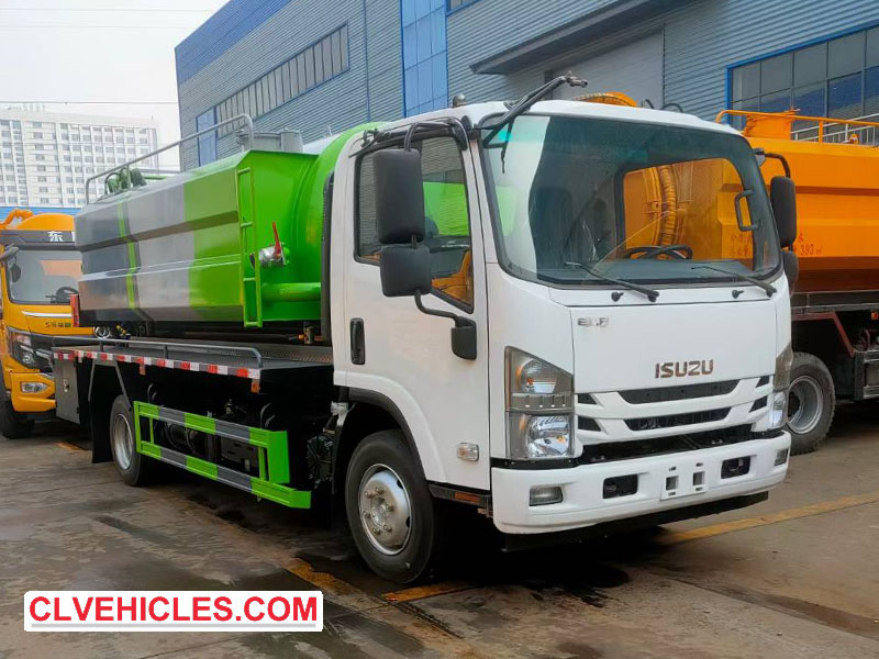 ISUZU vacuum truck