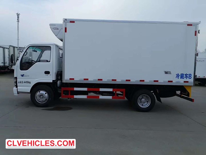ISUZU refrigerator truck