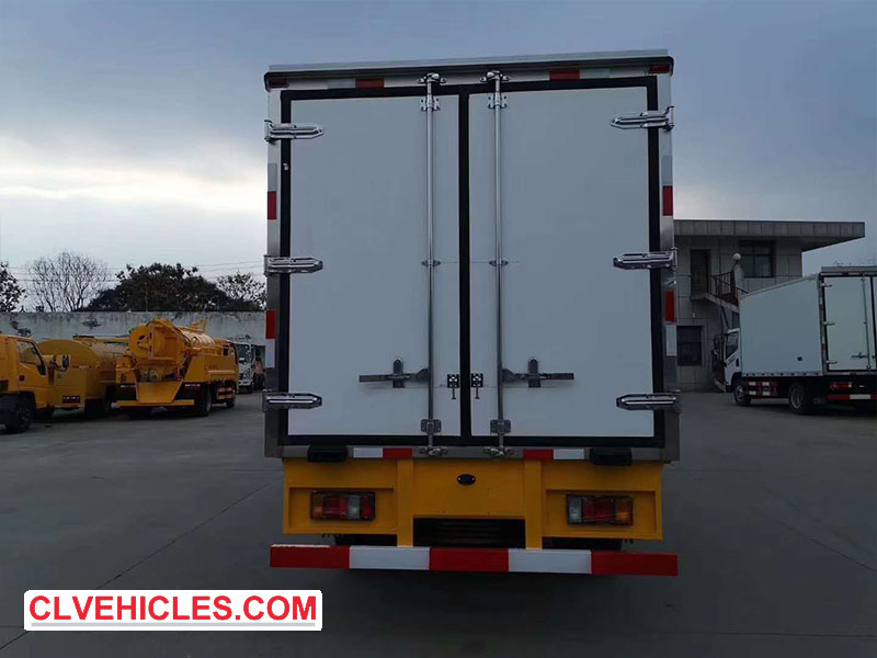 ISUZU refrigerator truck