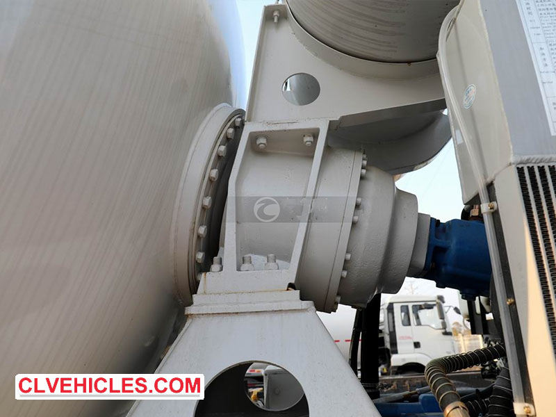 ISUZU concrete mixer truck
