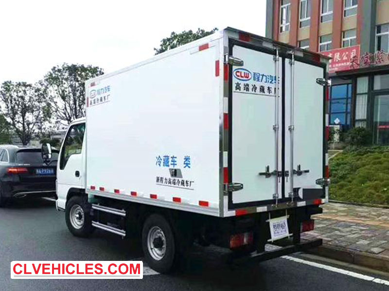 ISUZU ELF refrigerator truck